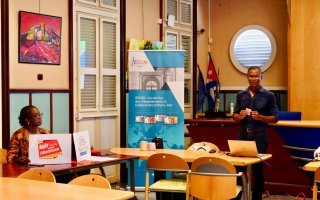 un atelier de prévention sur les arnaques financières