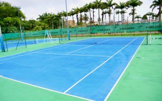 COURTS DE TENNIS : NOUVEAUX REVÊTEMENTS