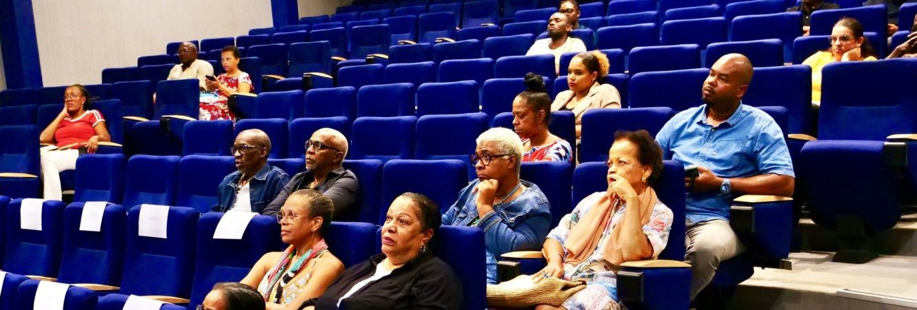 Réunion d'information et d'échanges sur l'avenir économique de Lamentin. 