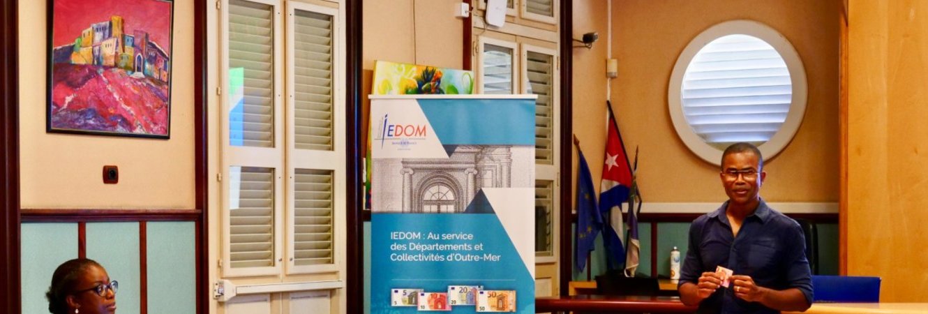 un atelier de prévention sur les arnaques financières