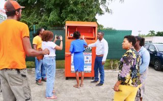 Pose de bornes de collecte de textile usager